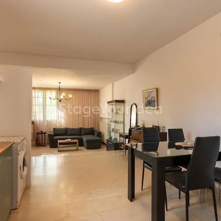 Traditional With Garden, Also For Gatherings ,15 Minutes From Airport Daire