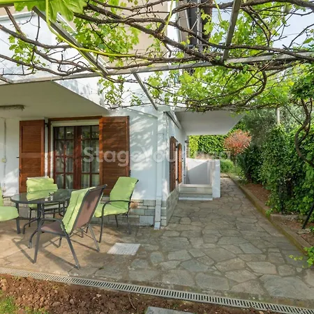 Traditional With Garden, Also For Gatherings ,15 Minutes From Airport Daire *